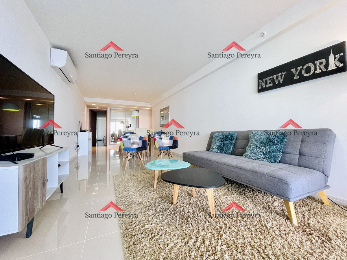 Apartamento ID.15594 - Apartamento de 2 Dormitorios y Parrillero con Vista al Mar en Playa Brava, Look Tower
