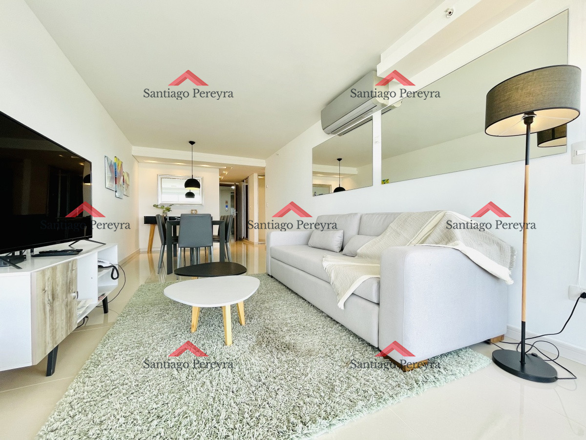 Apartamento ID.15867 - Apartamento de 2 Dormitorios y Dependencia, Parrillero en Playa Brava - Punta del Este