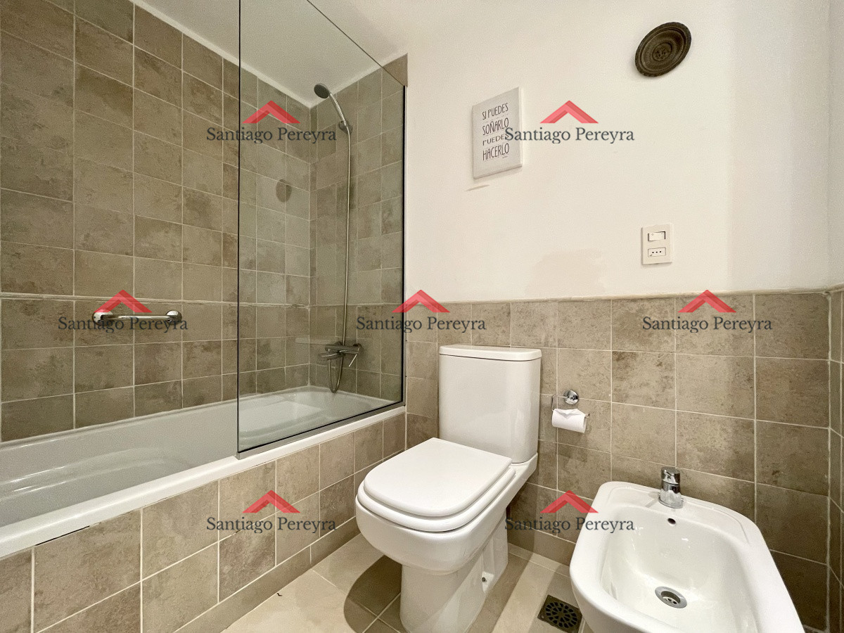 Apartamento ID.14647 - Apartamento de 2 Dormitorios con Parrillero y Vista al Mar en Punta Ballena