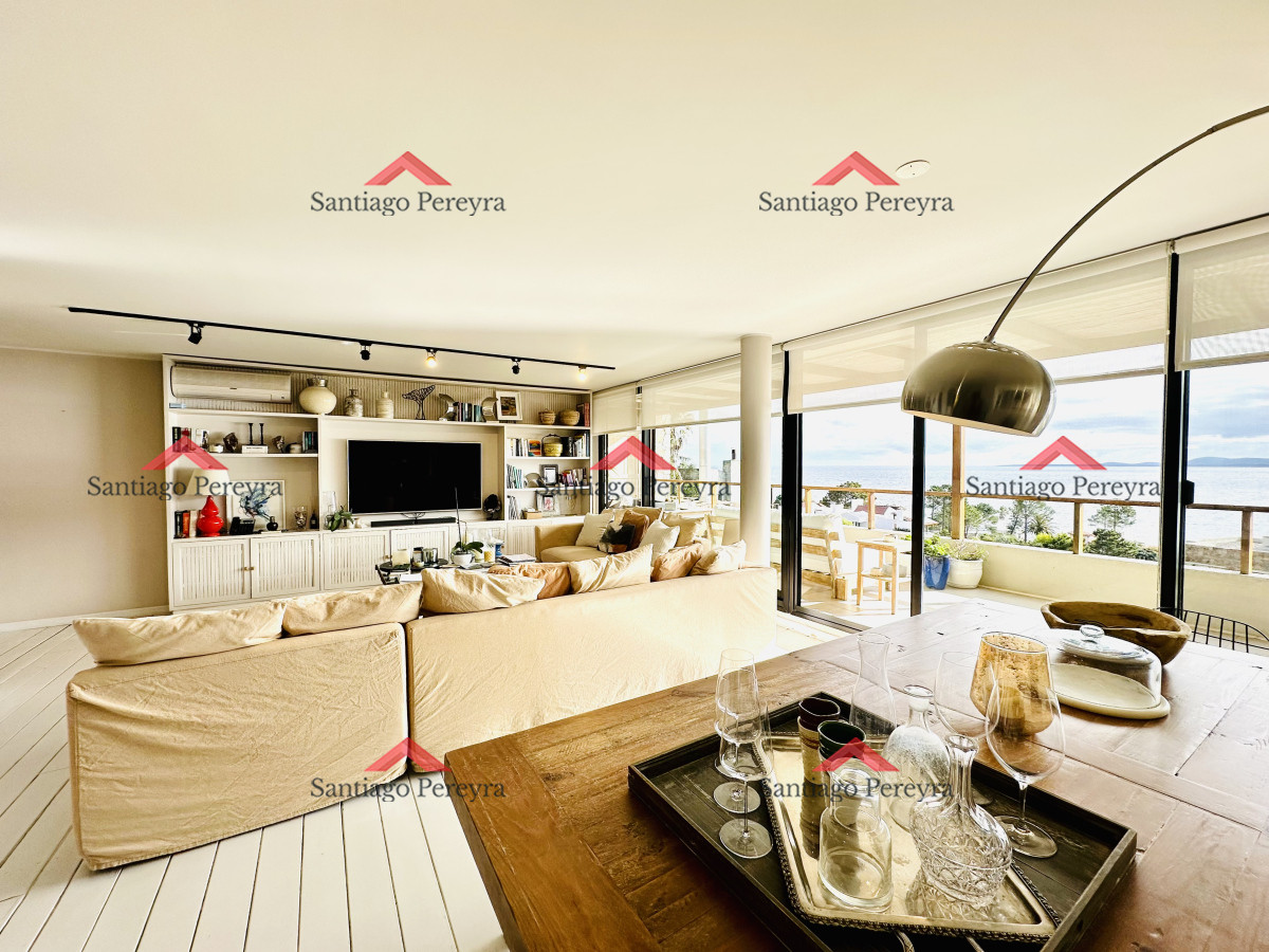 Apartamento ID.16576 - Alquiler temporario de magnífico apartamento de 3 dormitorios más dependencia en Punta Ballena 