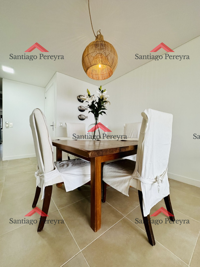 Apartamento ID.14647 - Apartamento de 2 Dormitorios con Parrillero y Vista al Mar en Punta Ballena