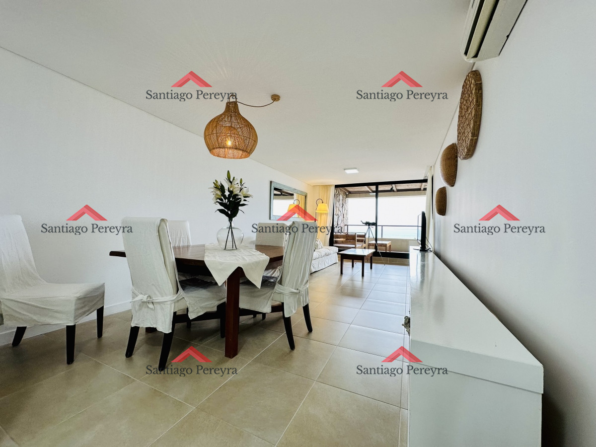 Apartamento ID.14647 - Apartamento de 2 Dormitorios con Parrillero y Vista al Mar en Punta Ballena