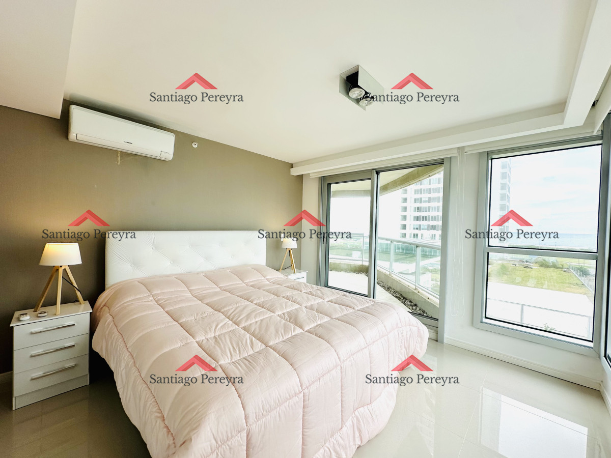 Apartamento ID.15895 - Oportunidad de venta apartamento de 3 dormitorios mas dependencia Playa Brava, Punta del Este