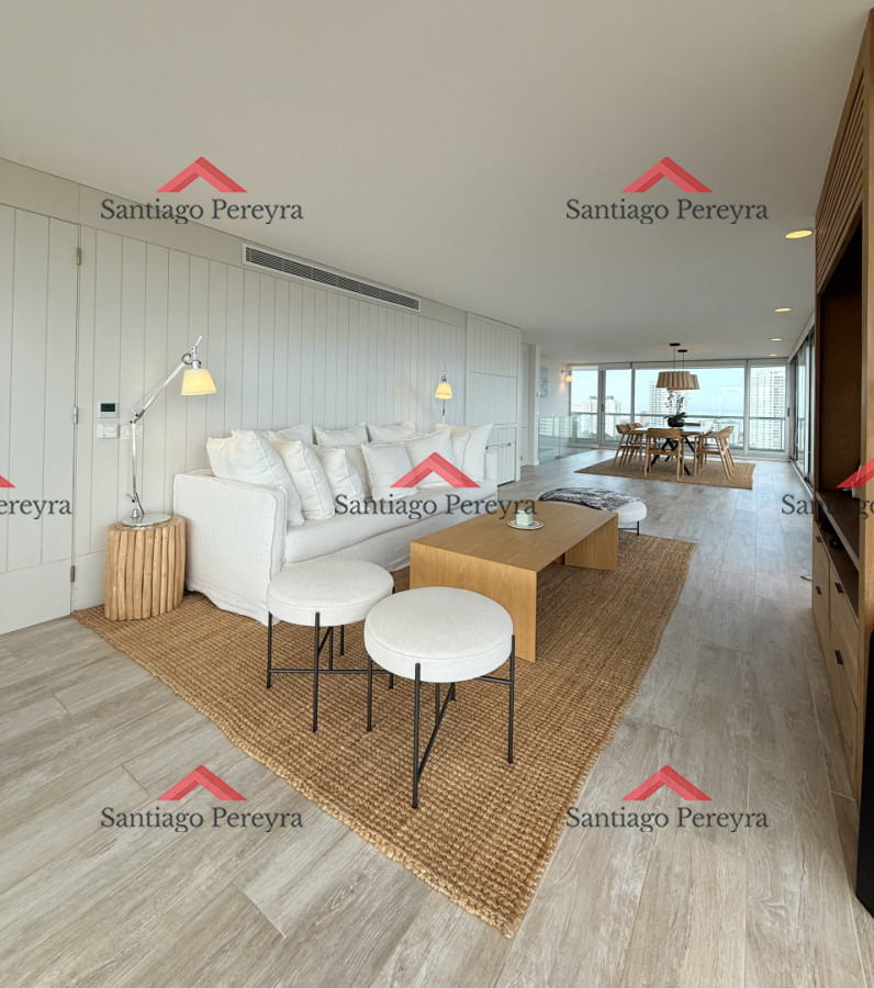 Apartamento ID.16860 - Apartamento Penthouse finamente decorado de 3 dormitorios con parrillero propio en alquiler temporario, Roosevelt Brava, Punta del Este