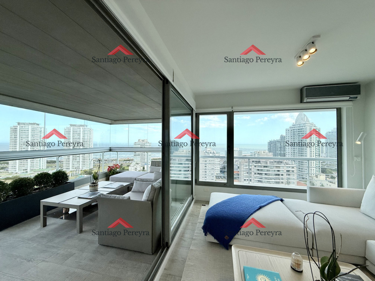 Apartamento ID.16860 - Apartamento Penthouse finamente decorado de 3 dormitorios con parrillero propio en alquiler temporario, Roosevelt Brava, Punta del Este