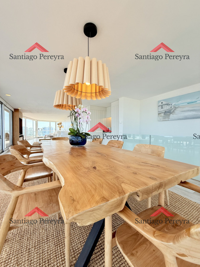 Apartamento ID.16860 - Apartamento Penthouse finamente decorado de 3 dormitorios con parrillero propio en alquiler temporario, Roosevelt Brava, Punta del Este