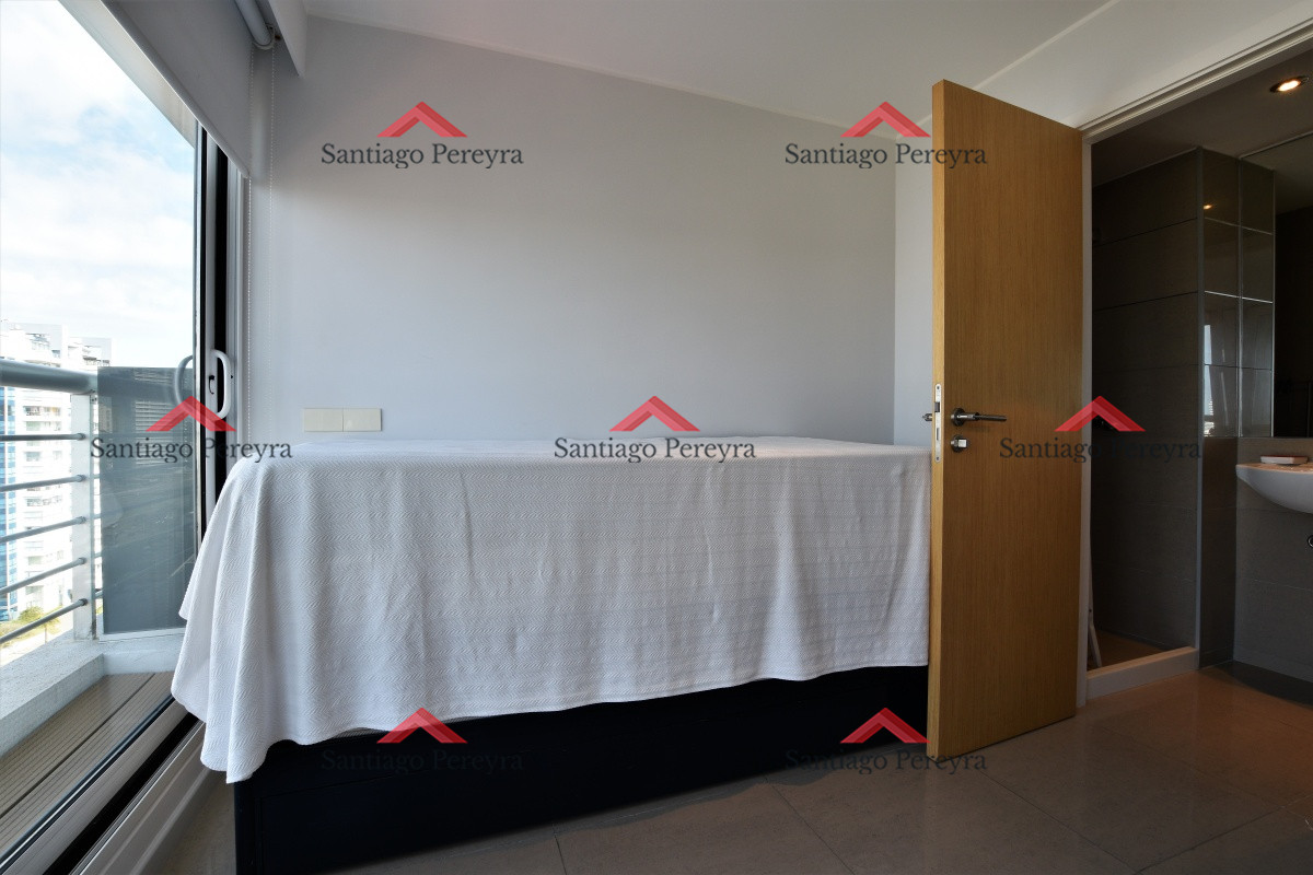 Apartamento ID.13670 - Moderno apartamento de 3 Dormitorios y Dependencia Playa Mansa