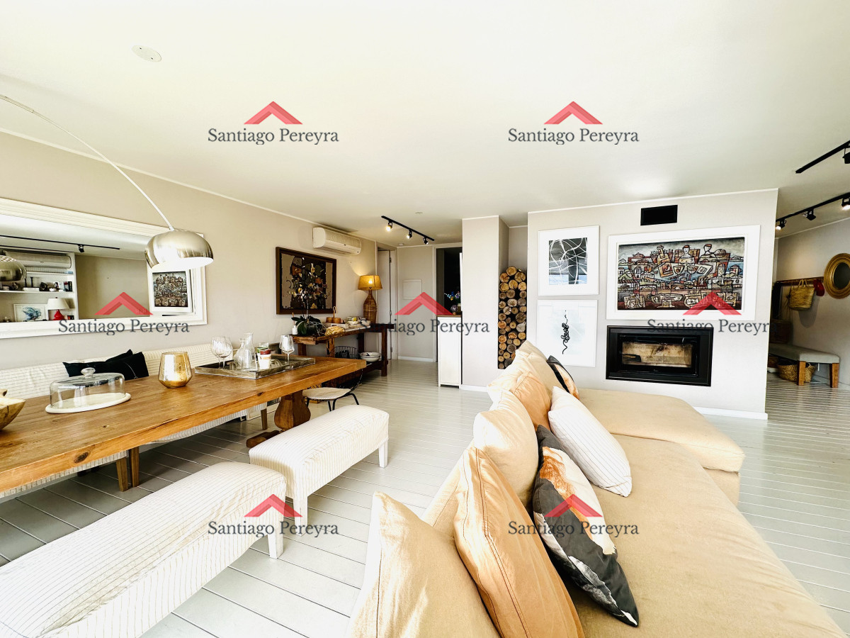 Apartamento ID.16576 - Alquiler temporario de magnífico apartamento de 3 dormitorios más dependencia en Punta Ballena 