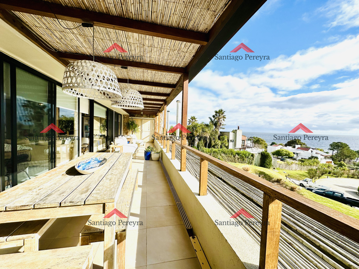 Apartamento ID.16576 - Alquiler temporario de magnífico apartamento de 3 dormitorios más dependencia en Punta Ballena 