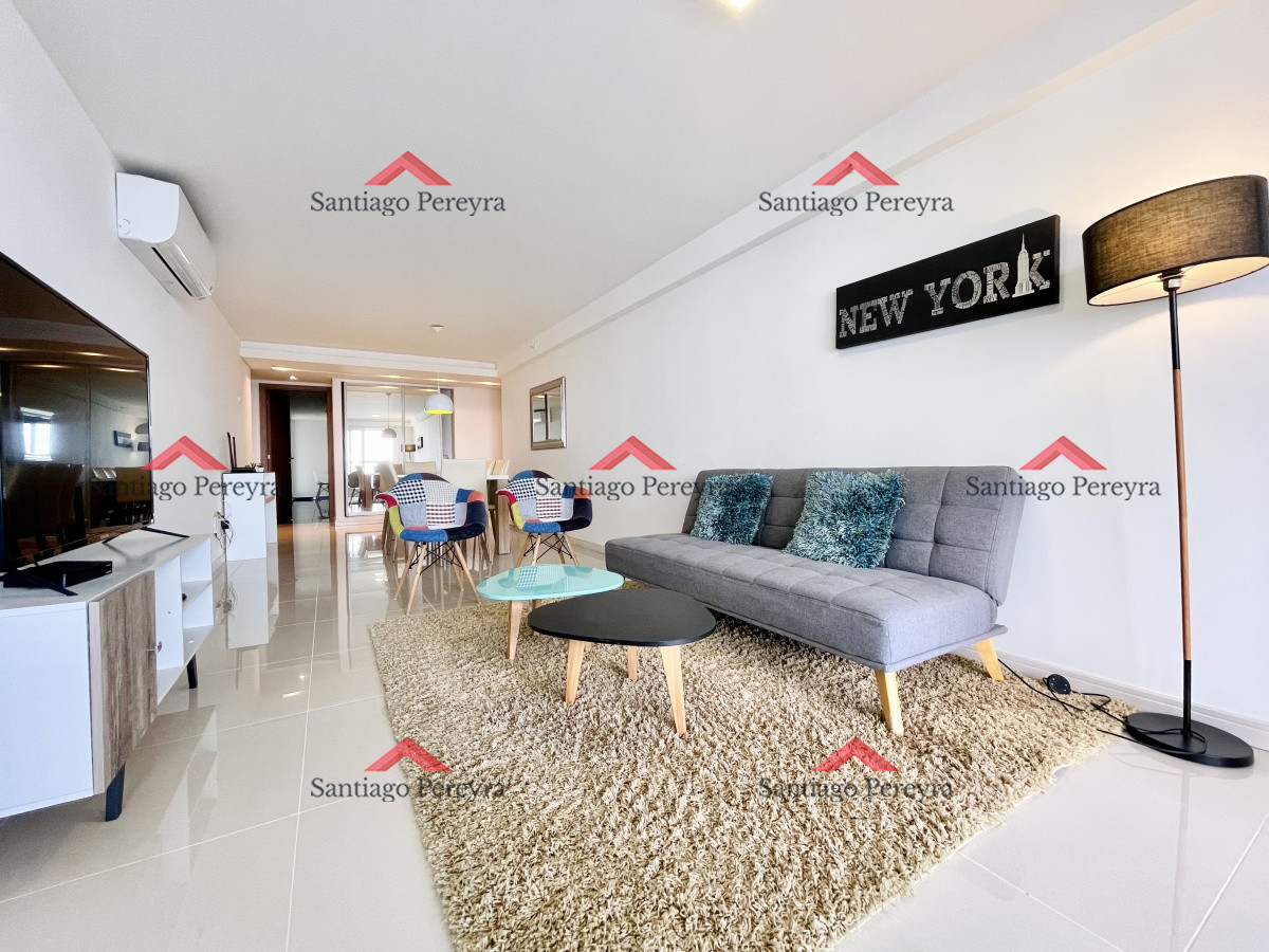 Apartamento ID.15594 - Apartamento de 2 Dormitorios y Parrillero con Vista al Mar en Playa Brava, Look Tower