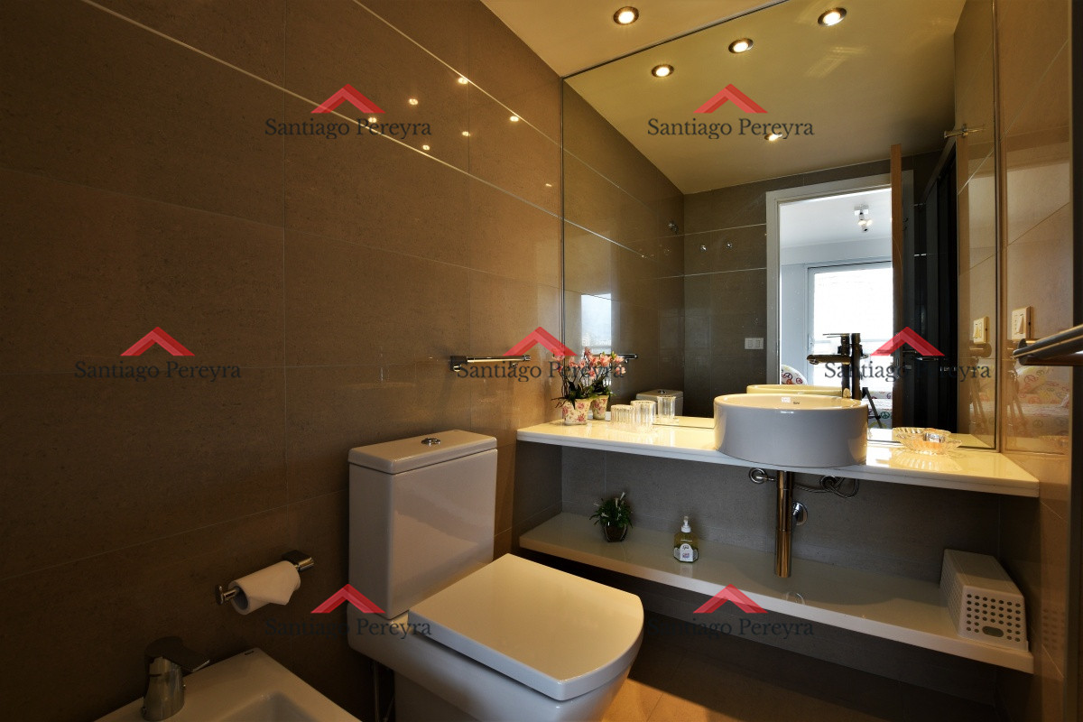 Apartamento ID.13670 - Moderno apartamento de 3 Dormitorios y Dependencia Playa Mansa