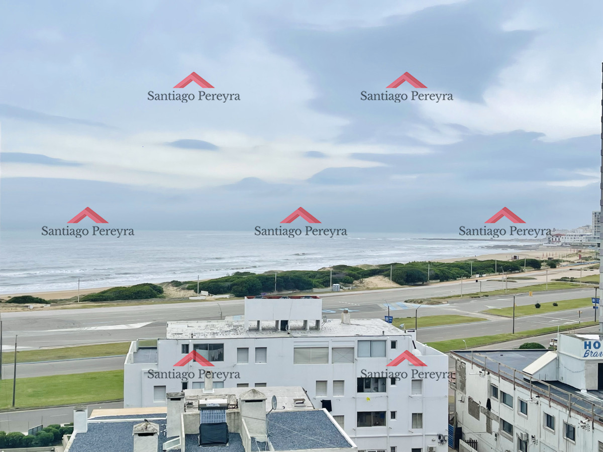 Apartamento ID.17001 - Moderno Apartamento de 2 Dormitorios en Playa Brava, Punta del Este