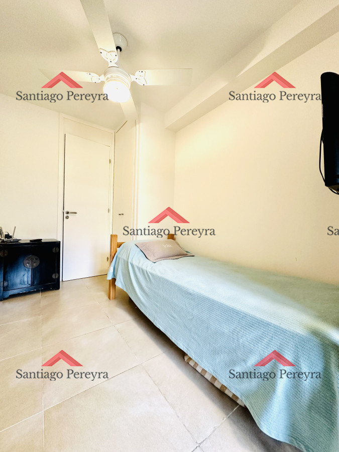 Apartamento ID.16576 - Alquiler temporario de magnífico apartamento de 3 dormitorios más dependencia en Punta Ballena 