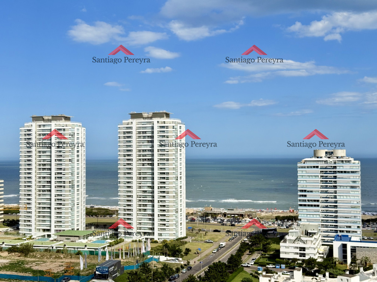 Apartamento ID.16860 - Apartamento Penthouse finamente decorado de 3 dormitorios con parrillero propio en alquiler temporario, Roosevelt Brava, Punta del Este