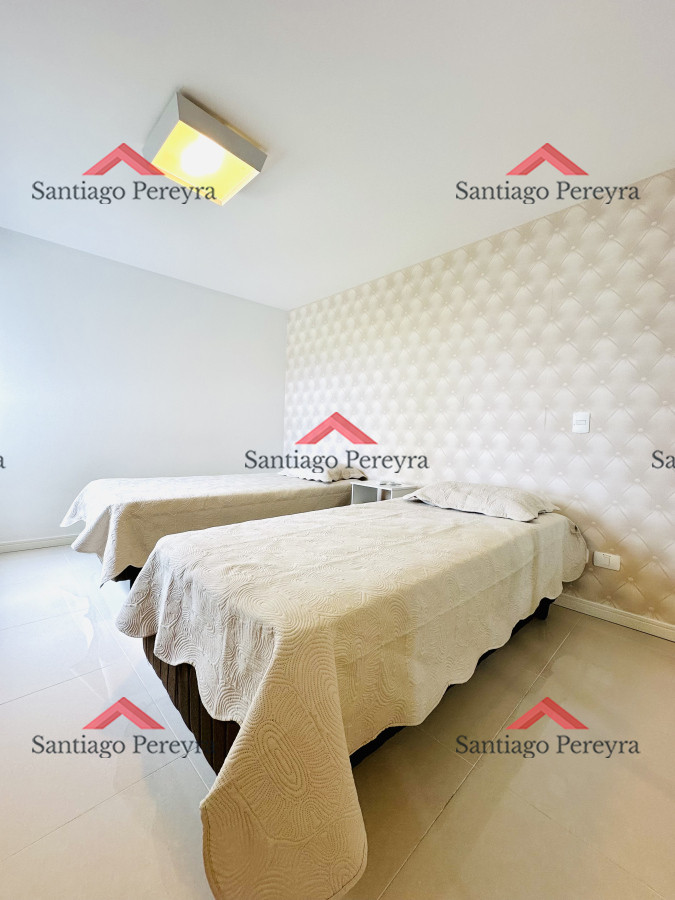Apartamento ID.15895 - Oportunidad de venta apartamento de 3 dormitorios mas dependencia Playa Brava, Punta del Este