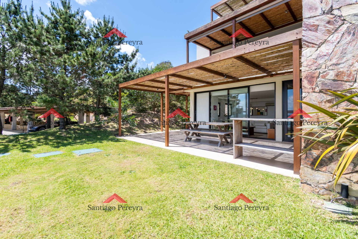 Lomo de la Ballena - GoPunta - Portal Inmobiliario de Punta del Este - Maldonado