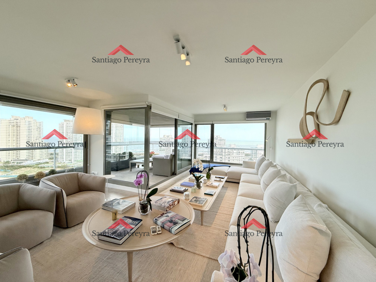 Apartamento ID.16860 - Apartamento Penthouse finamente decorado de 3 dormitorios con parrillero propio en alquiler temporario, Roosevelt Brava, Punta del Este