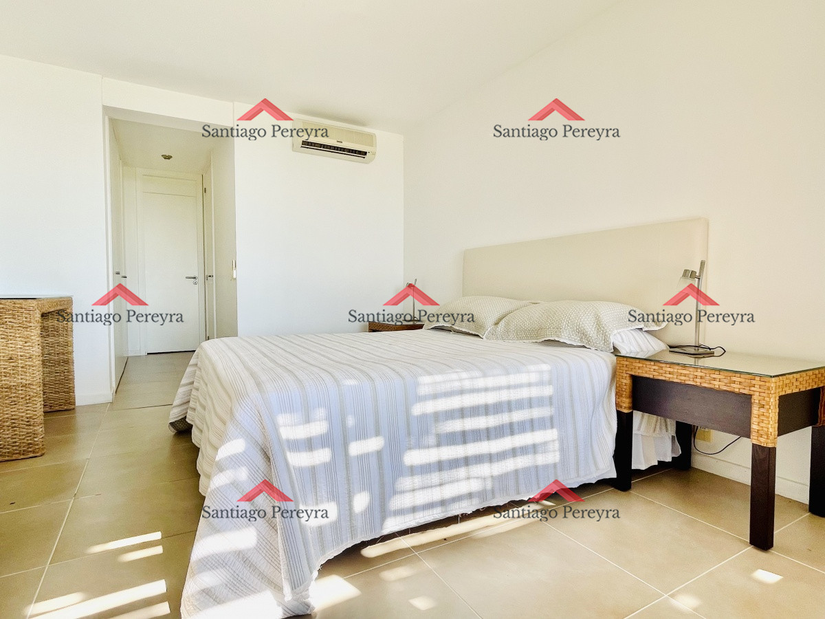 Apartamento ID.13193 - Venta y alquiler temporario de apartamento de un dormitorio con parrillero en exclusivo complejo de Punta Ballena