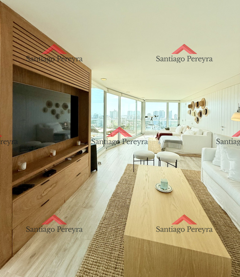 Apartamento ID.16860 - Apartamento Penthouse finamente decorado de 3 dormitorios con parrillero propio en alquiler temporario, Roosevelt Brava, Punta del Este