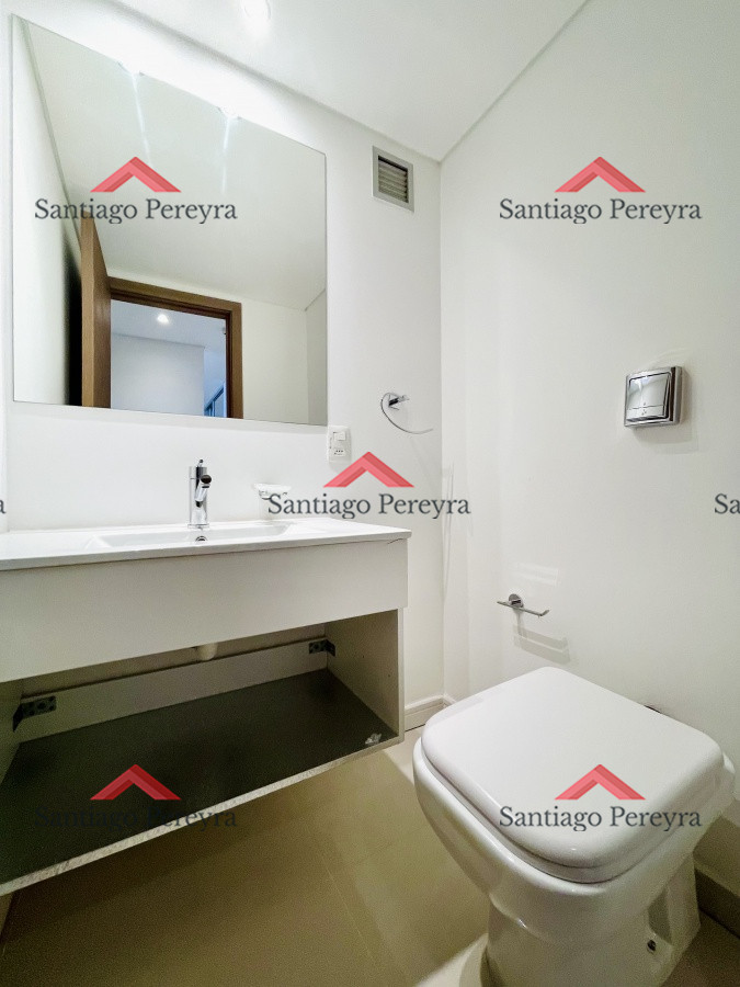 Apartamento ID.15594 - Apartamento de 2 Dormitorios y Parrillero con Vista al Mar en Playa Brava, Look Tower