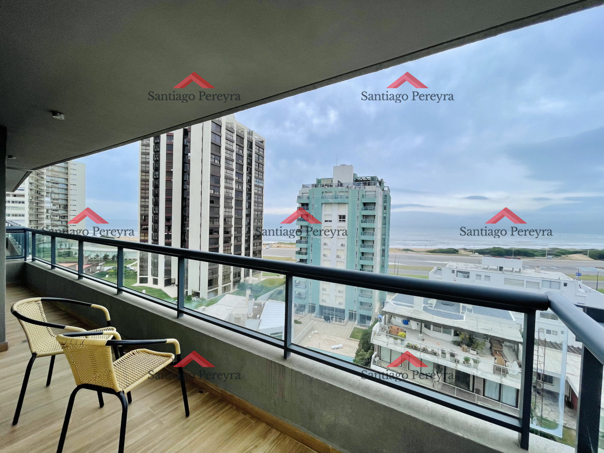 Apartamento ID.17001 - Moderno Apartamento de 2 Dormitorios en Playa Brava, Punta del Este