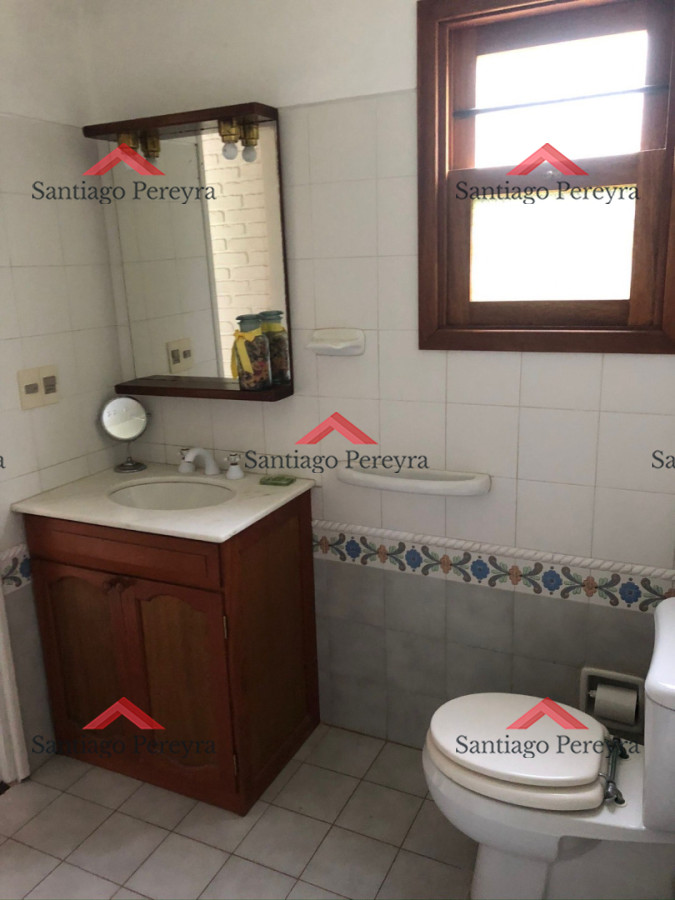 Casa ID.16827 - Alquiler de temporada de casa quincho en Pinares de 3 dormitorios