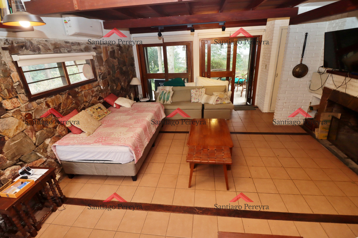 Casa ID.16827 - Alquiler de temporada de casa quincho en Pinares de 3 dormitorios