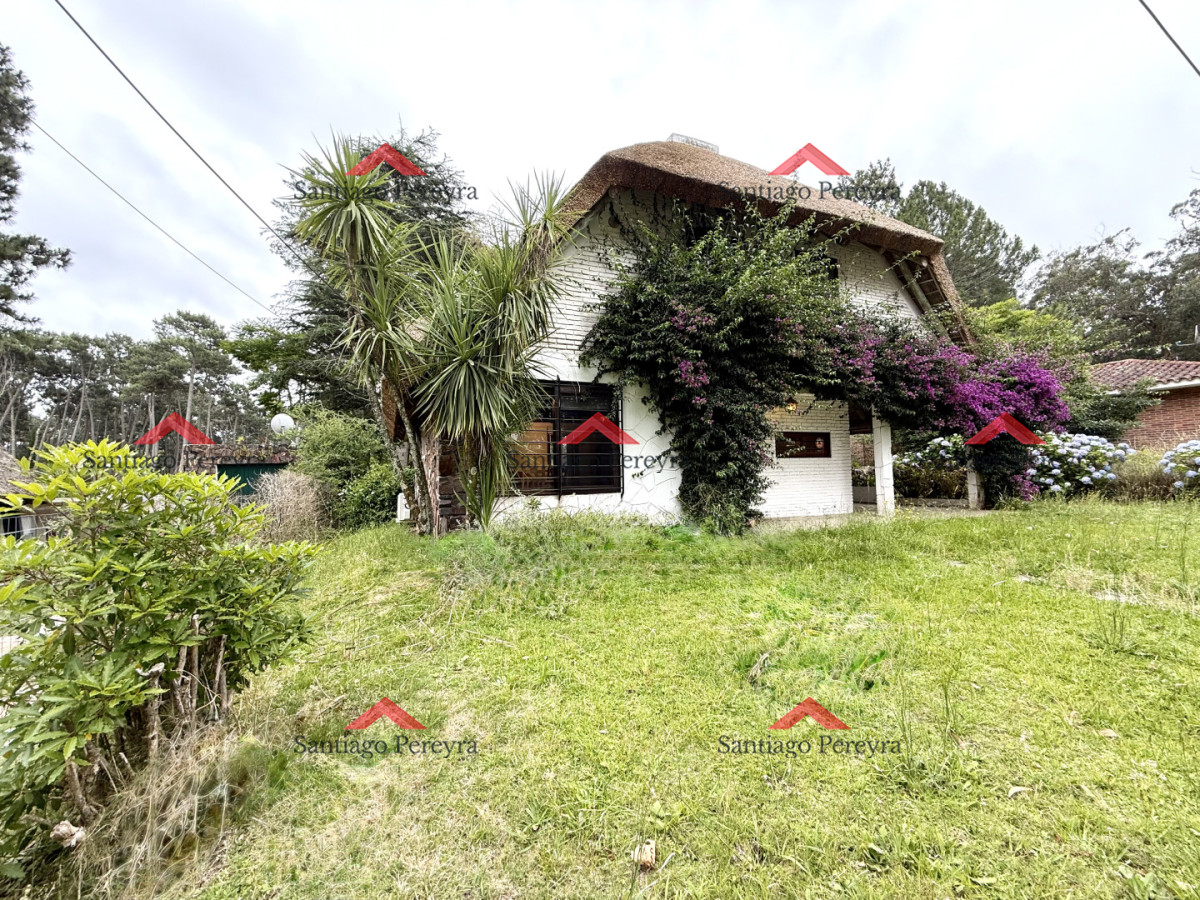 Casa ID.16827 - Alquiler de temporada de casa quincho en Pinares de 3 dormitorios