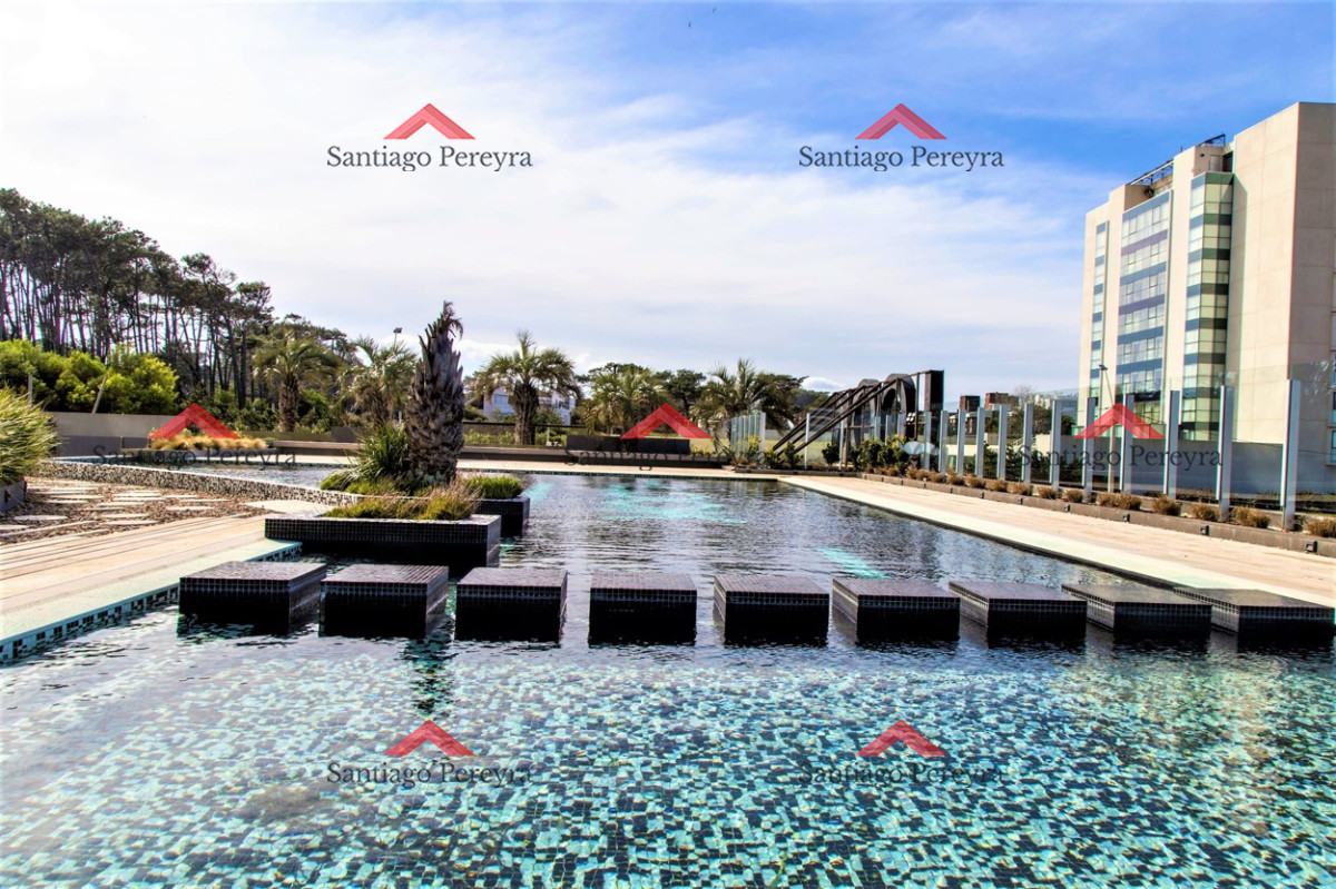 Apartamento ID.16779 - Venta de gran apartamento de 3 dormitorios con parrillero propio en Playa Brava, Punta del Este