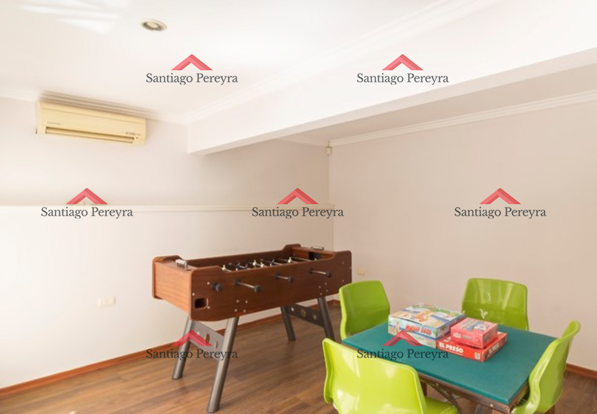 Apartamento ID.14005 - Moderno Apartamento de 3 Dormitorios a Pocas Cuadras del Mar En Venta, Playa Brava