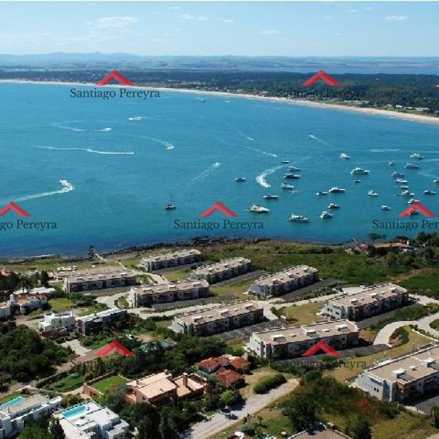 Apartamento ID.13193 - Venta y alquiler temporario de apartamento de un dormitorio con parrillero en exclusivo complejo de Punta Ballena