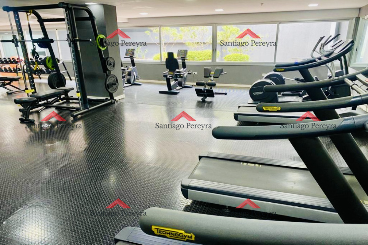 Apartamento ID.16779 - Venta de gran apartamento de 3 dormitorios con parrillero propio en Playa Brava, Punta del Este