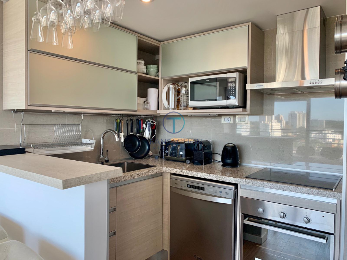 Apartamento ID.827/Vende-apartamento-esquinero-con-vista-al-mar-de-2-dormitorios-en-Alexander-Boulevard-Punta-del-Este- - venta 2 dormitorios edificio Alexander Boulevard