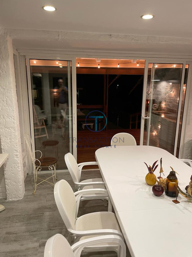 Casa ID.1314/Venta-y-alquiler,-a-metros-del-mar- -  Casa de 4 Dormitorios y Piscina a una Cuadra del Mar 