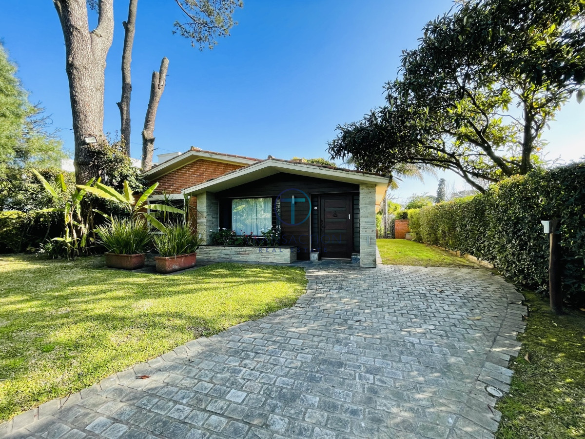 Casa ID.1289 - Alquiler , casa 3 dormitorios, Punta del este 