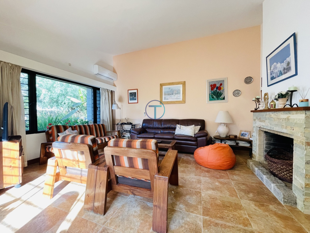 Casa ID.1289 - Alquiler , casa 3 dormitorios, Punta del este 