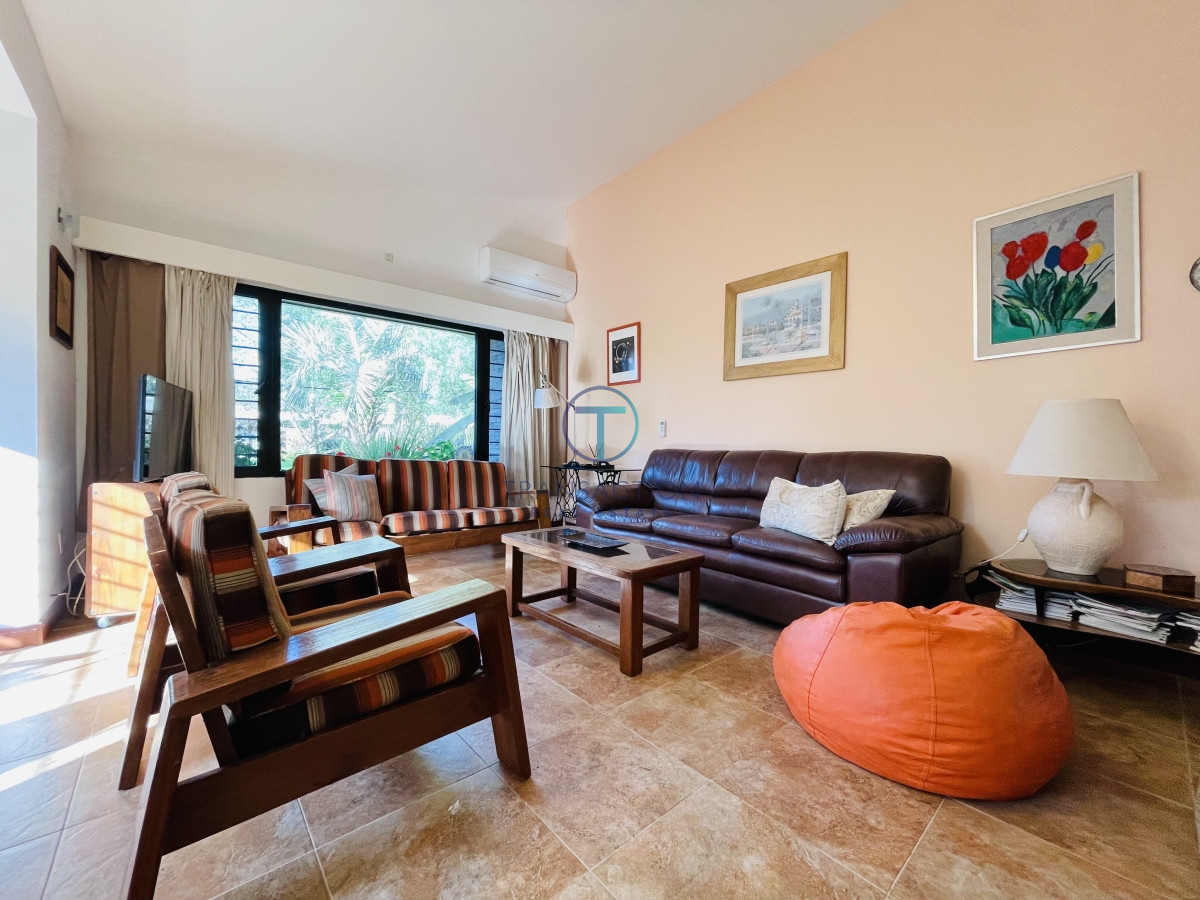 Casa ID.1289 - Alquiler , casa 3 dormitorios, Punta del este 