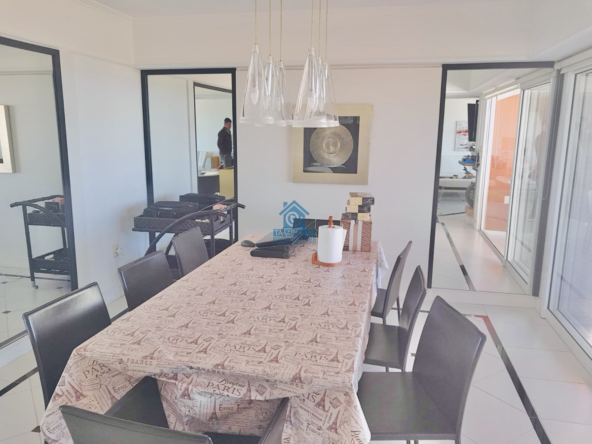 Apartamento ID.791 - Espectacular Penthouse de 4 Dormitorios, Vista al Mar y Barbacoa propia sobre Playa Brava, Punta del Este