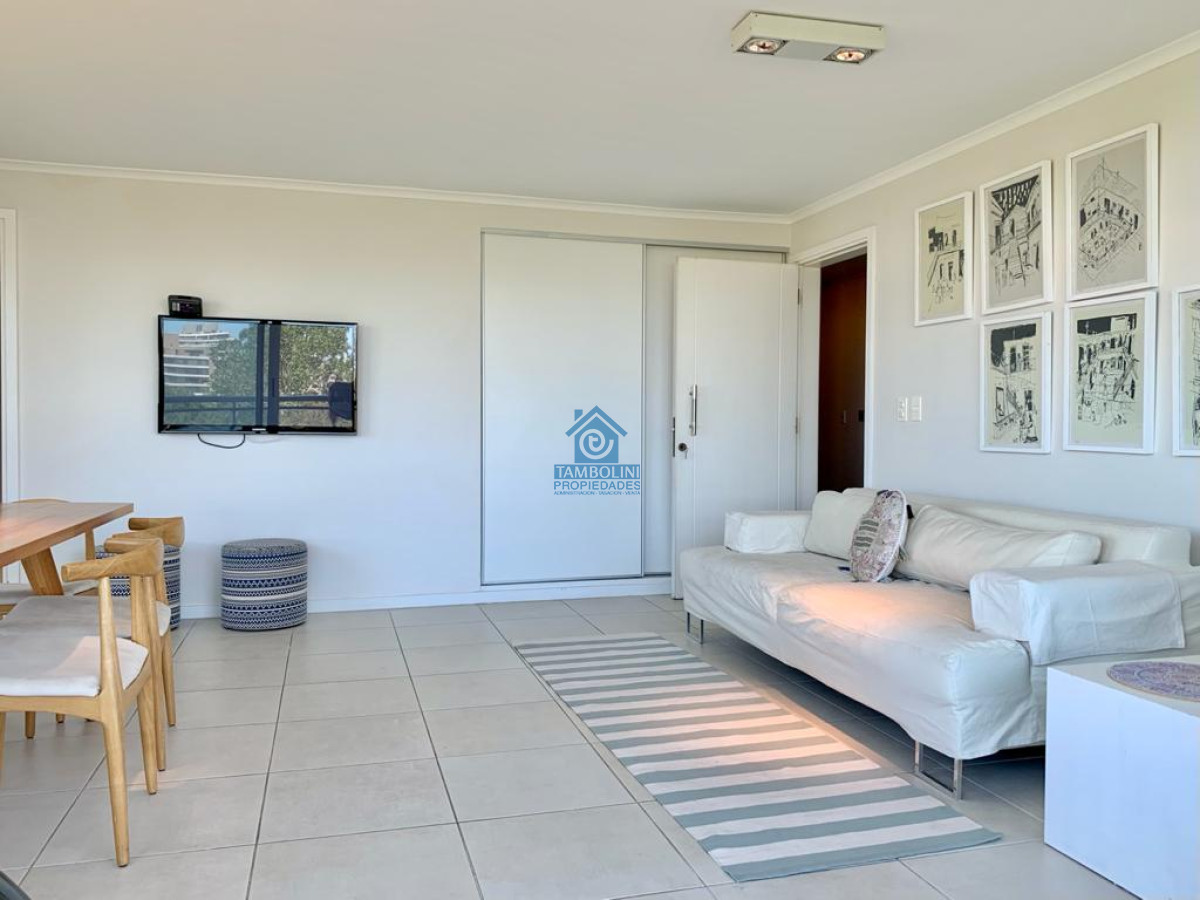 Apartamento ID.1193 - Excelente Apartamento de 2 Dormitorios en Ocean Drive, Punta del Este