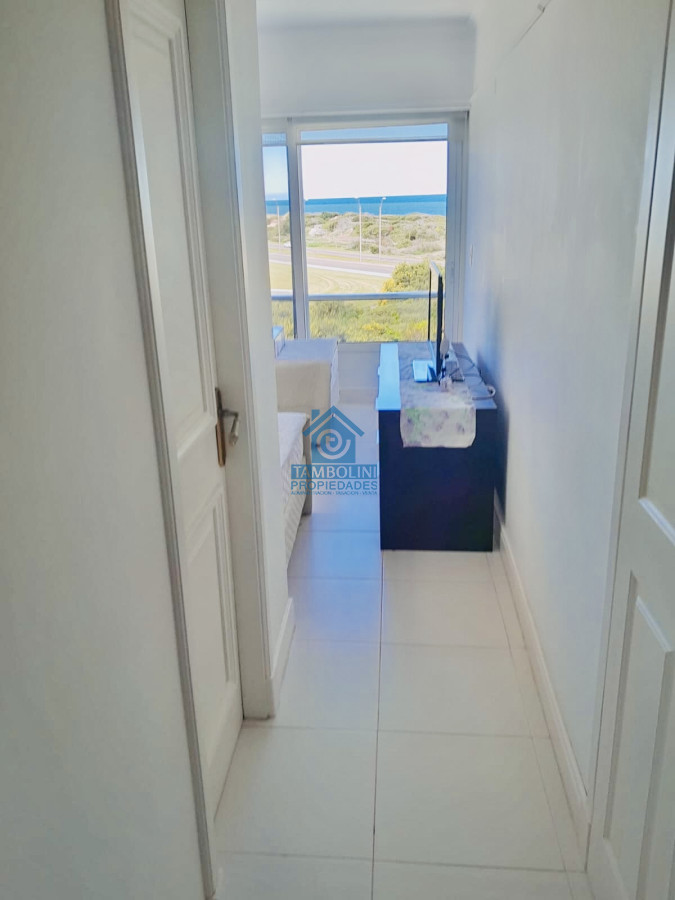 Apartamento ID.791 - Espectacular Penthouse de 4 Dormitorios, Vista al Mar y Barbacoa propia sobre Playa Brava, Punta del Este