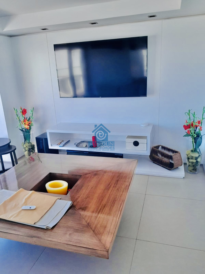 Apartamento ID.791 - Espectacular Penthouse de 4 Dormitorios, Vista al Mar y Barbacoa propia sobre Playa Brava, Punta del Este