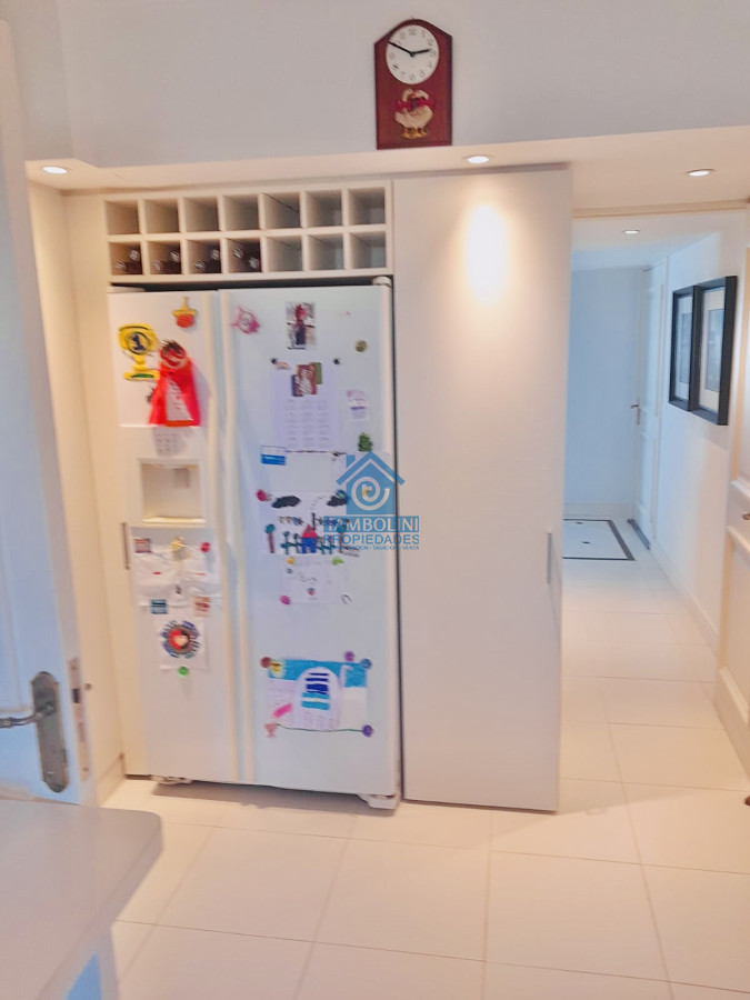 Apartamento ID.791 - Espectacular Penthouse de 4 Dormitorios, Vista al Mar y Barbacoa propia sobre Playa Brava, Punta del Este