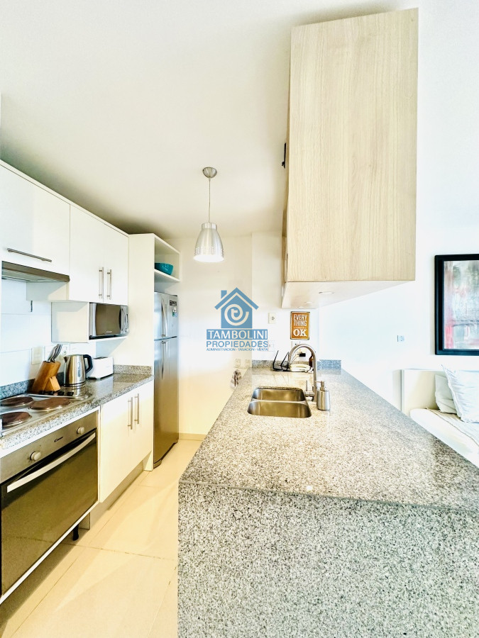 Apartamento ID.411 - Venta de Moderno Apartamento en zona Roosevelt de 1 Dormitorio, torre con servicios, Punta del Este