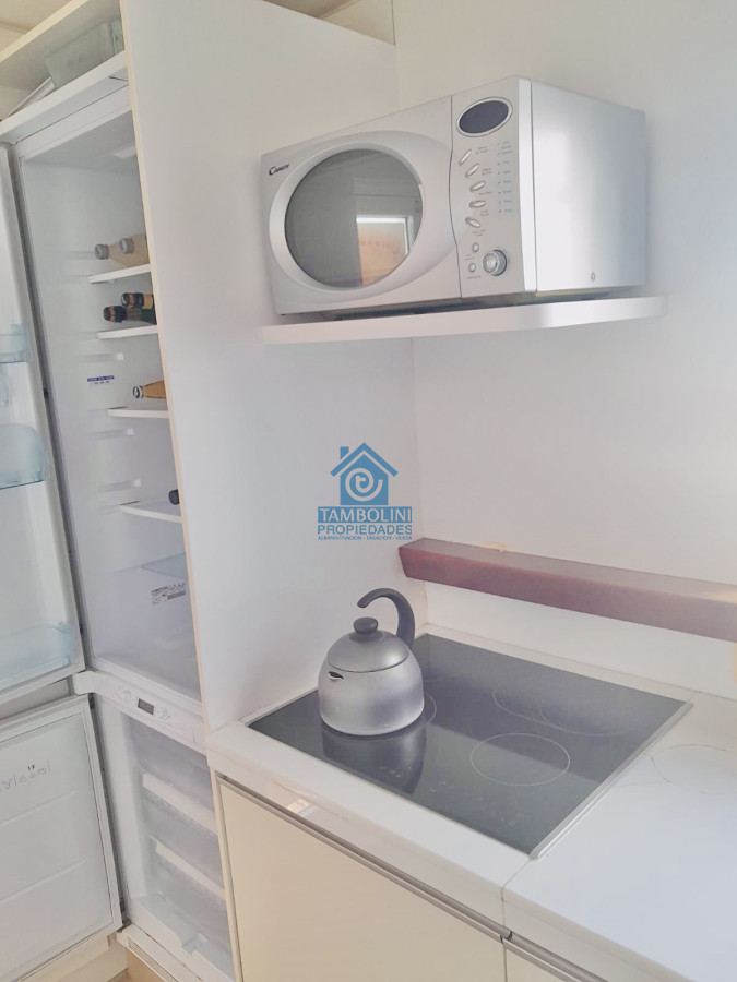 Apartamento ID.791 - Espectacular Penthouse de 4 Dormitorios, Vista al Mar y Barbacoa propia sobre Playa Brava, Punta del Este