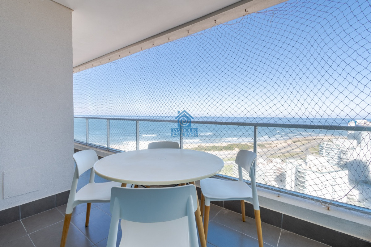 Apartamento ID.155 - Apartamento de 2 Dormitorios en Playa Brava con Vista al Mar - Venta