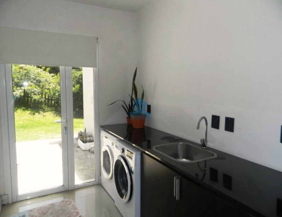 Casa ID.296 - Moderna Casa de 4 Dormitorios en el Golf - Punta del Este
