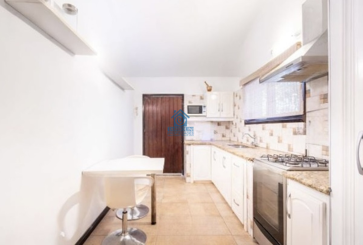 Casa ID.292 - Excelente Casa de 4 Dormitorios, Piscina y Parrillero en San Rafael 