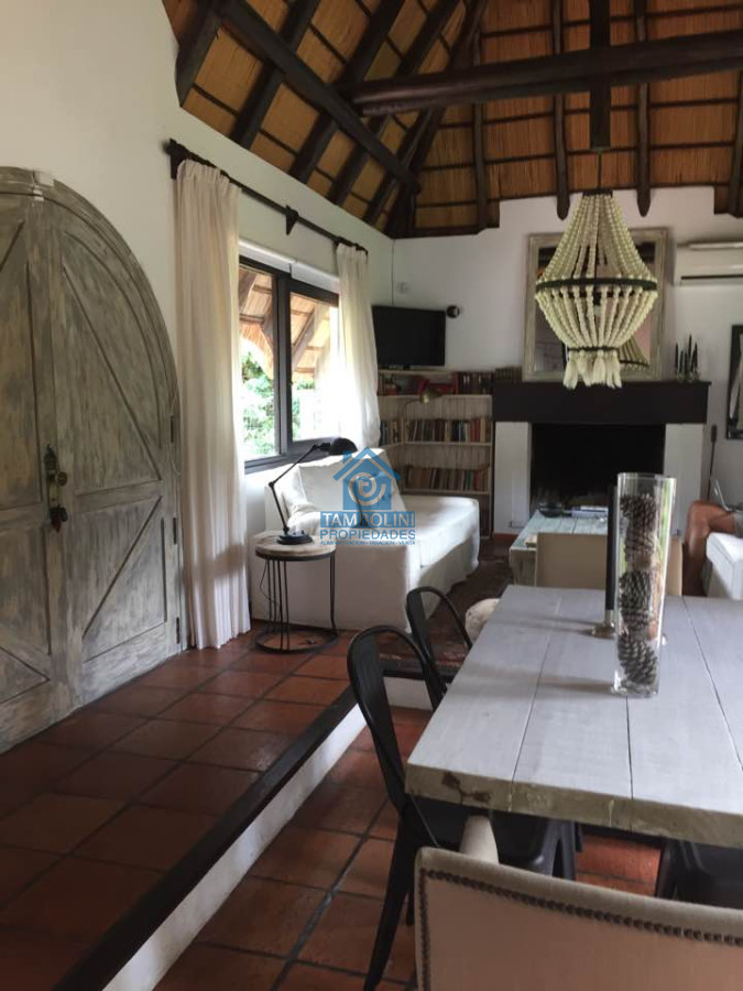 Casa ID.629 - Casa de 3 Dormitorios y Piscina en Alquiler Anual, Rincón del Indio
