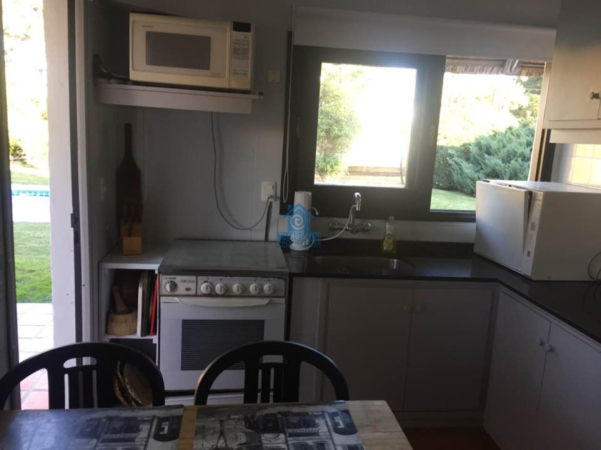 Casa ID.629 - Casa de 3 Dormitorios y Piscina en Alquiler Anual, Rincón del Indio