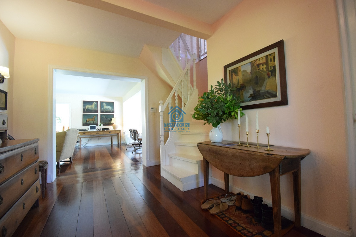Casa ID.491 - Excelente Casa de 4 Dormitorios en Playa Brava, Punta del Este